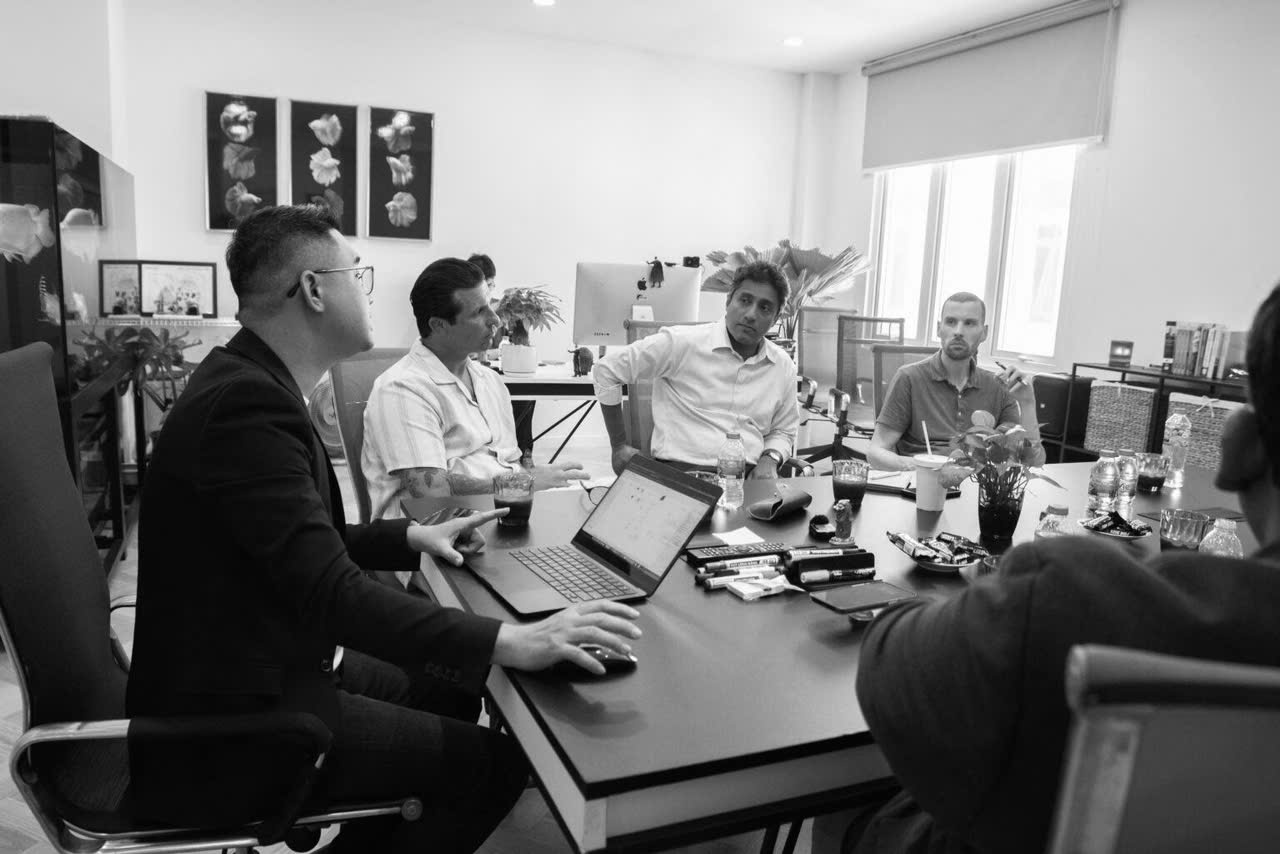 Welcoming the EMBA from UW: Where Culture, and Technology Converge z7052660423411 3cdf0dd3002ae19211646ce00392fa70